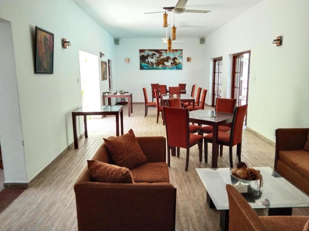 Ellen'S Place Colombo Exterior photo