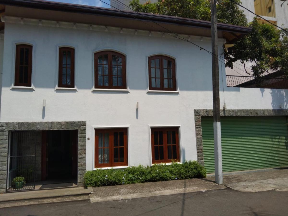 Ellen'S Place Colombo Exterior photo
