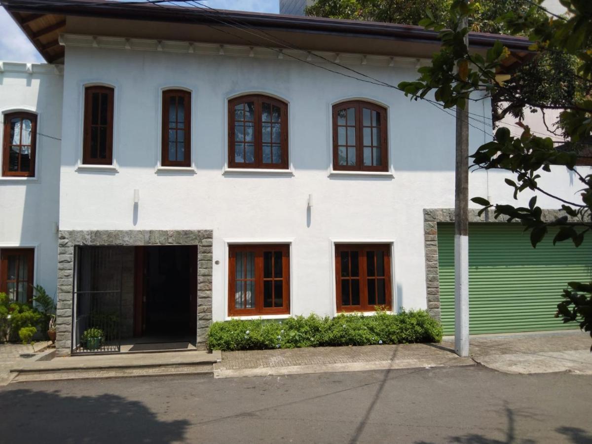 Ellen'S Place Colombo Exterior photo